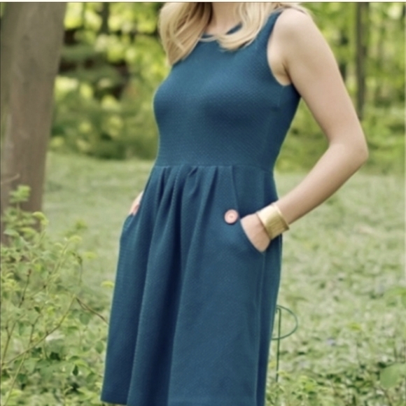 Matilda Jane Dresses & Skirts - Matilda Jane Margo stretch dress sz small *N